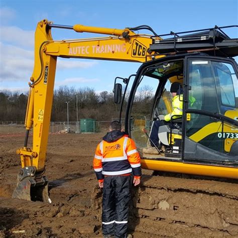 excavator training price|360 excavator training near me.